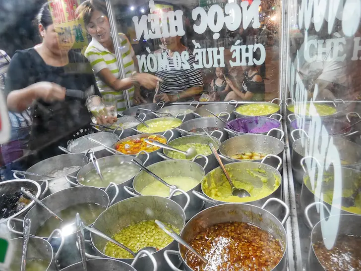 A street vendor selling Che, Hue's sweet soup dish