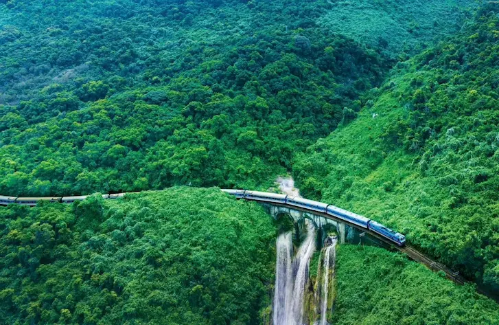 How To Get to Hue Vietnam: The Easiest Ways to Get to The Imperial City (2026)